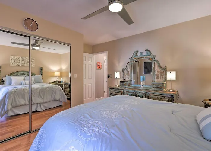Townhome W/ View, Country Club Amenities
